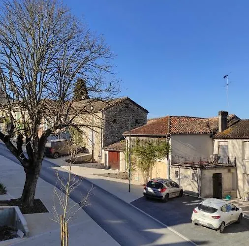 La Montcuquoise Апартаменты Montcuq