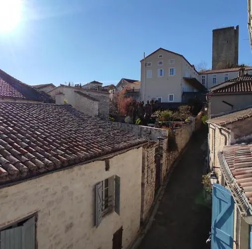 Апартаменты La Montcuquoise Montcuq